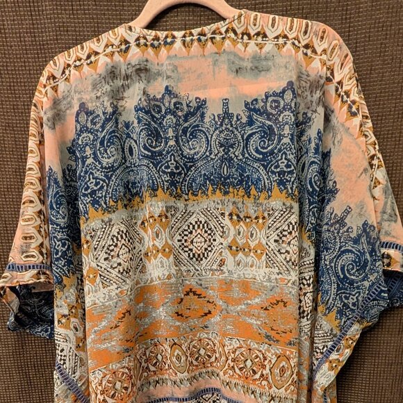 Angie Womens Size L Lightweight Colorful Shrug - Picture 2 of 5